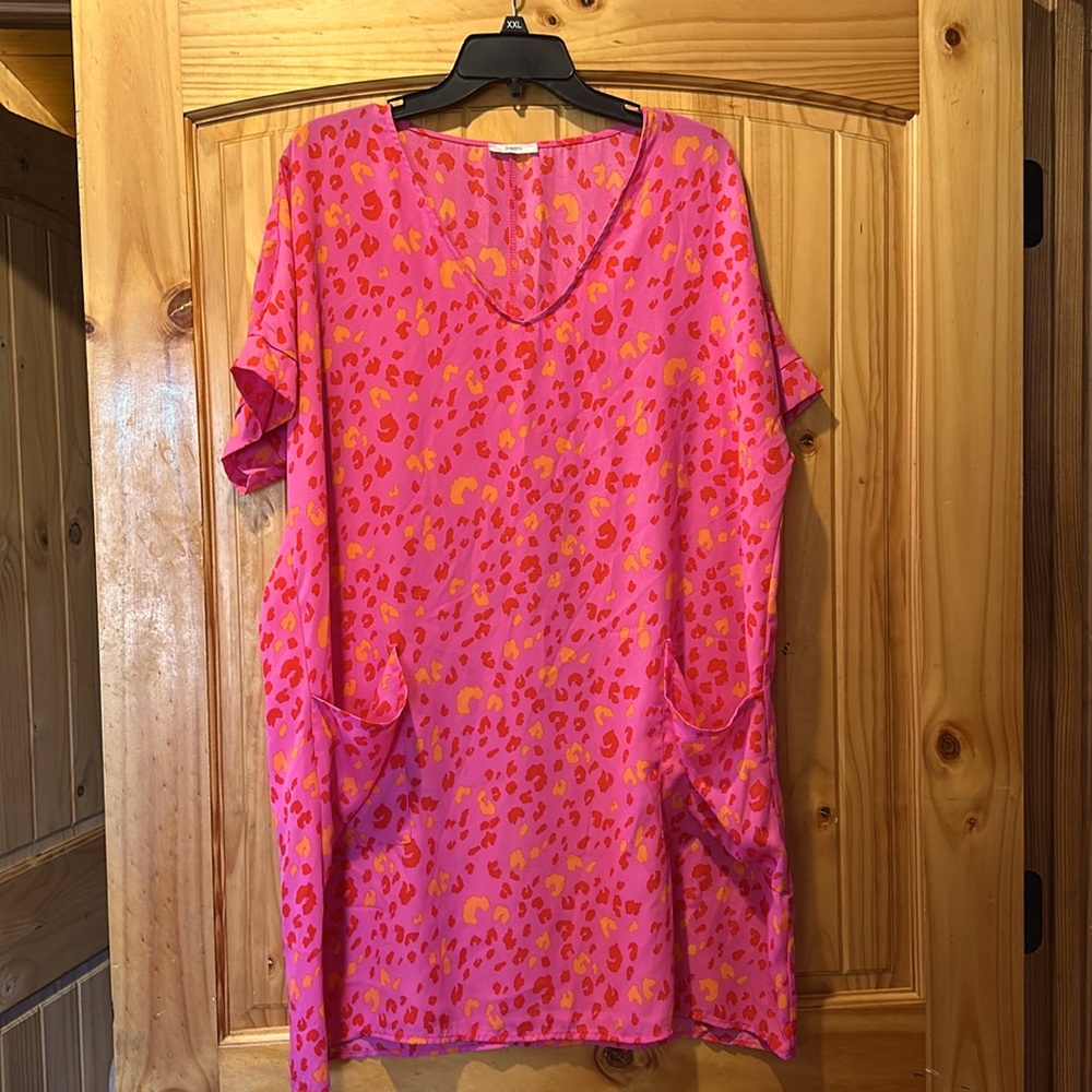 Jodifl shift dress. Bright colored perfect for spring and summer